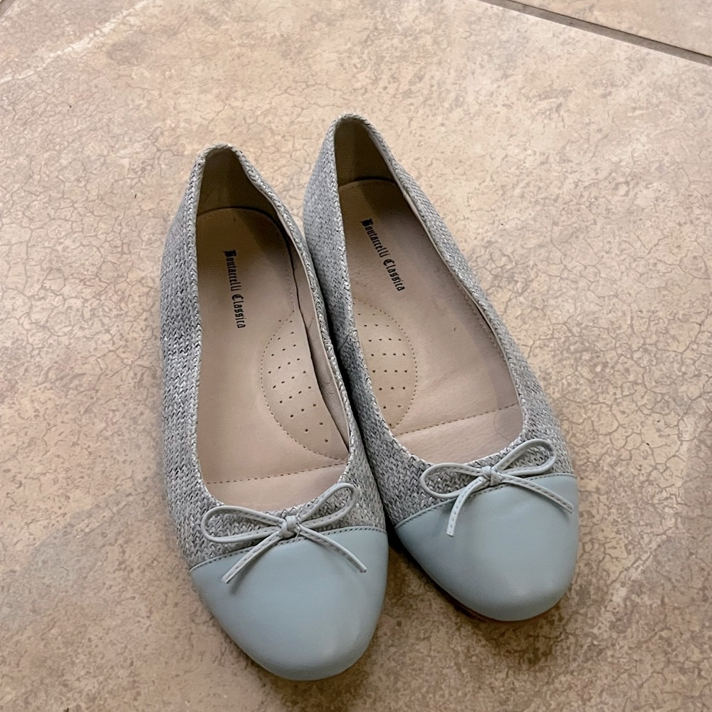 LIGHT BLUE tweed inspired shoes with bow detail in the front